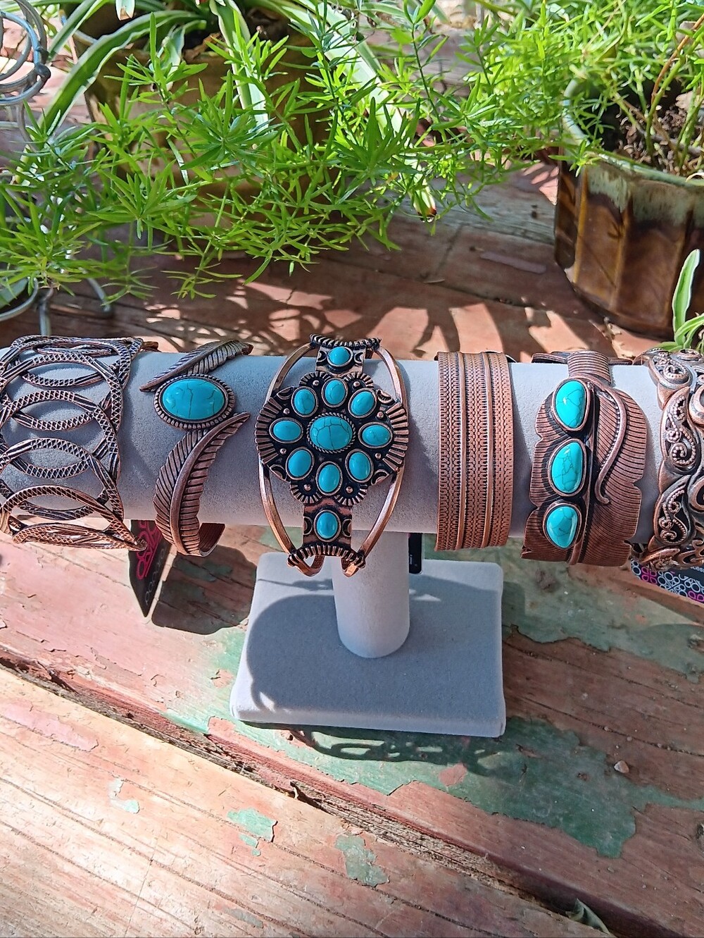 Xmas is coming! 6 Beautiful Coppertone Bracelets~NWT